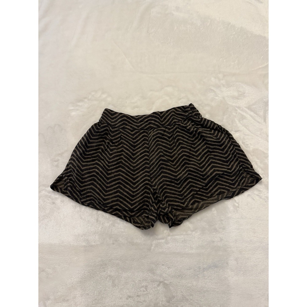American Eagle Outfitters Chevron Zigzag Smocked Waist Shorts Black Tan XS